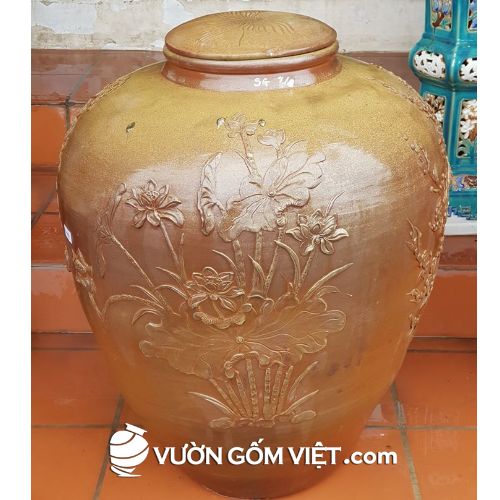 Chum sành hoa văn sen