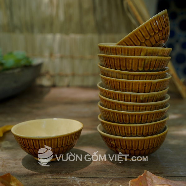 Chén cơm men nâu
