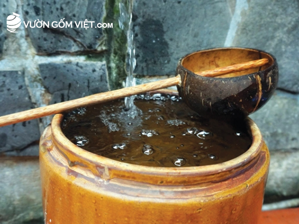 cái lu đựng nước