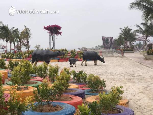 tượng trâu phong thủy gốm sứ