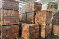 Gạch xây không trát là gì ? giá bán bao nhiêu tiền 1 viên, 1 m vuông